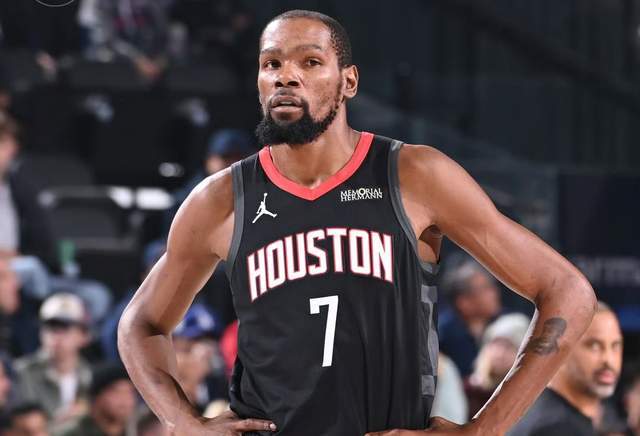 沙巴体育官网-3巨头22助攻，火箭弥补1号位短板 申京20+13碾压文班 内线变优势